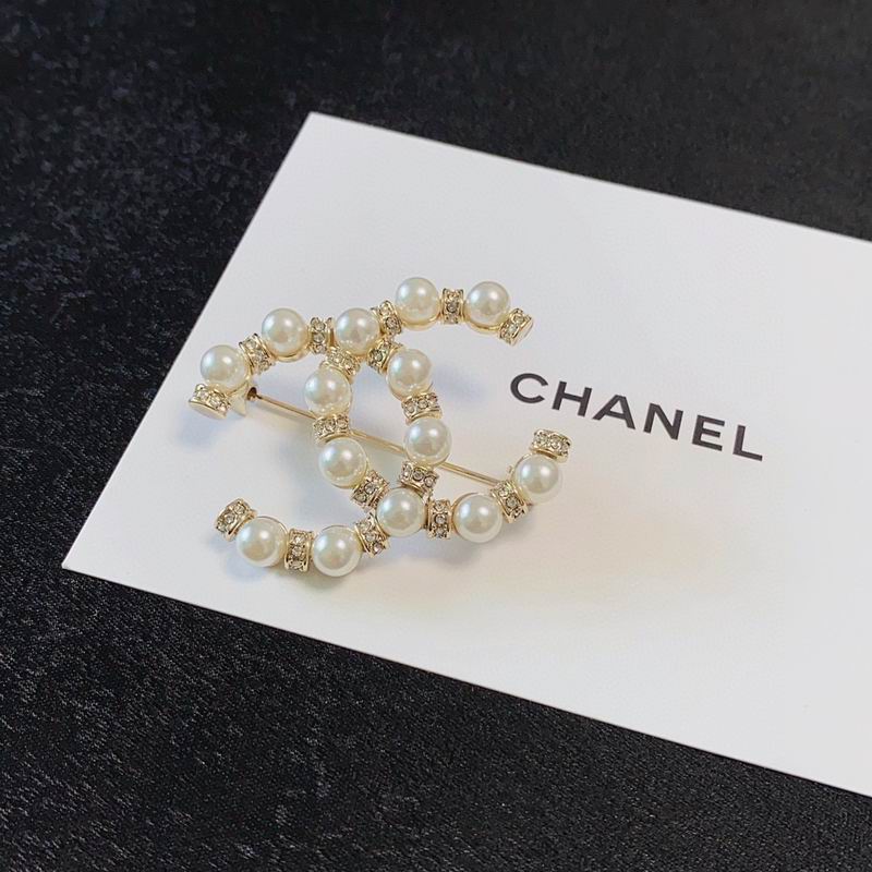 Chanel Brooch 05yxs169